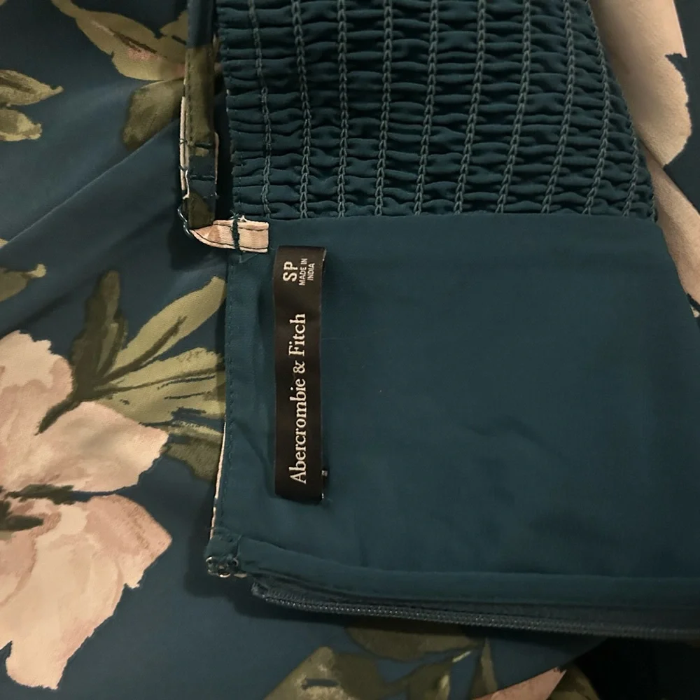 Abercrombie & Fitch Green Floral Maxi Dress